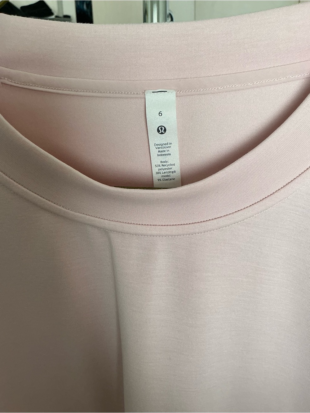 Lululemon Softstreme Oversided Crop - Picture 2 of 4